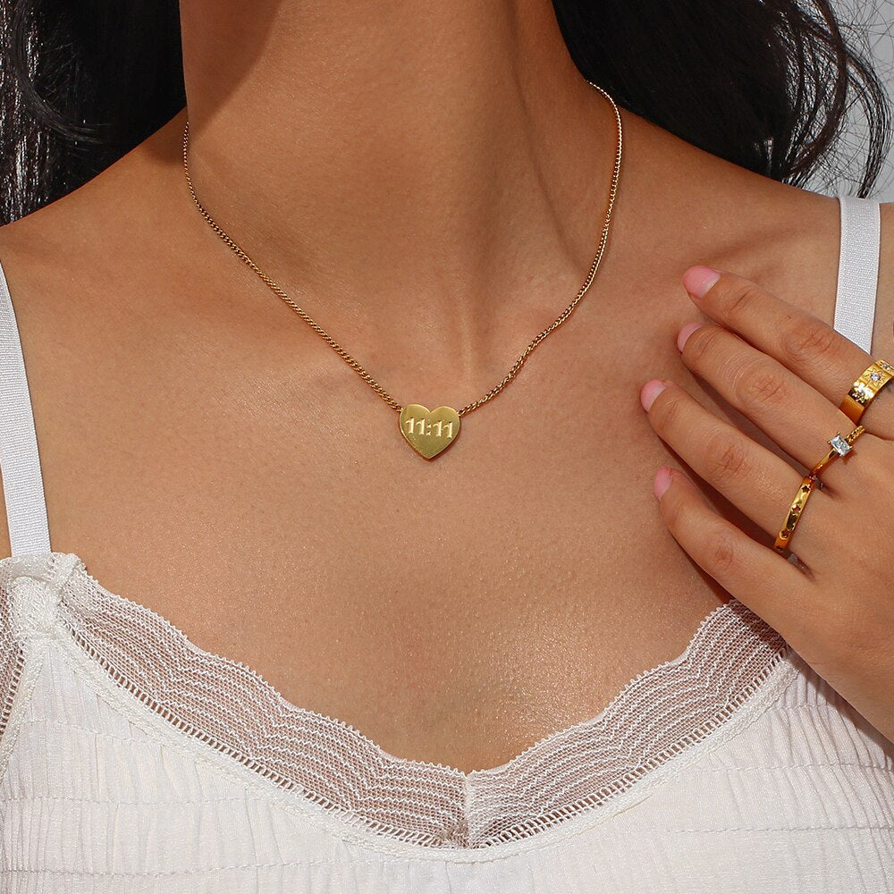 Opaline Necklace