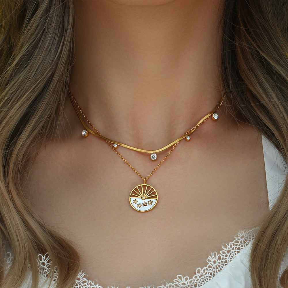 Ora Necklace